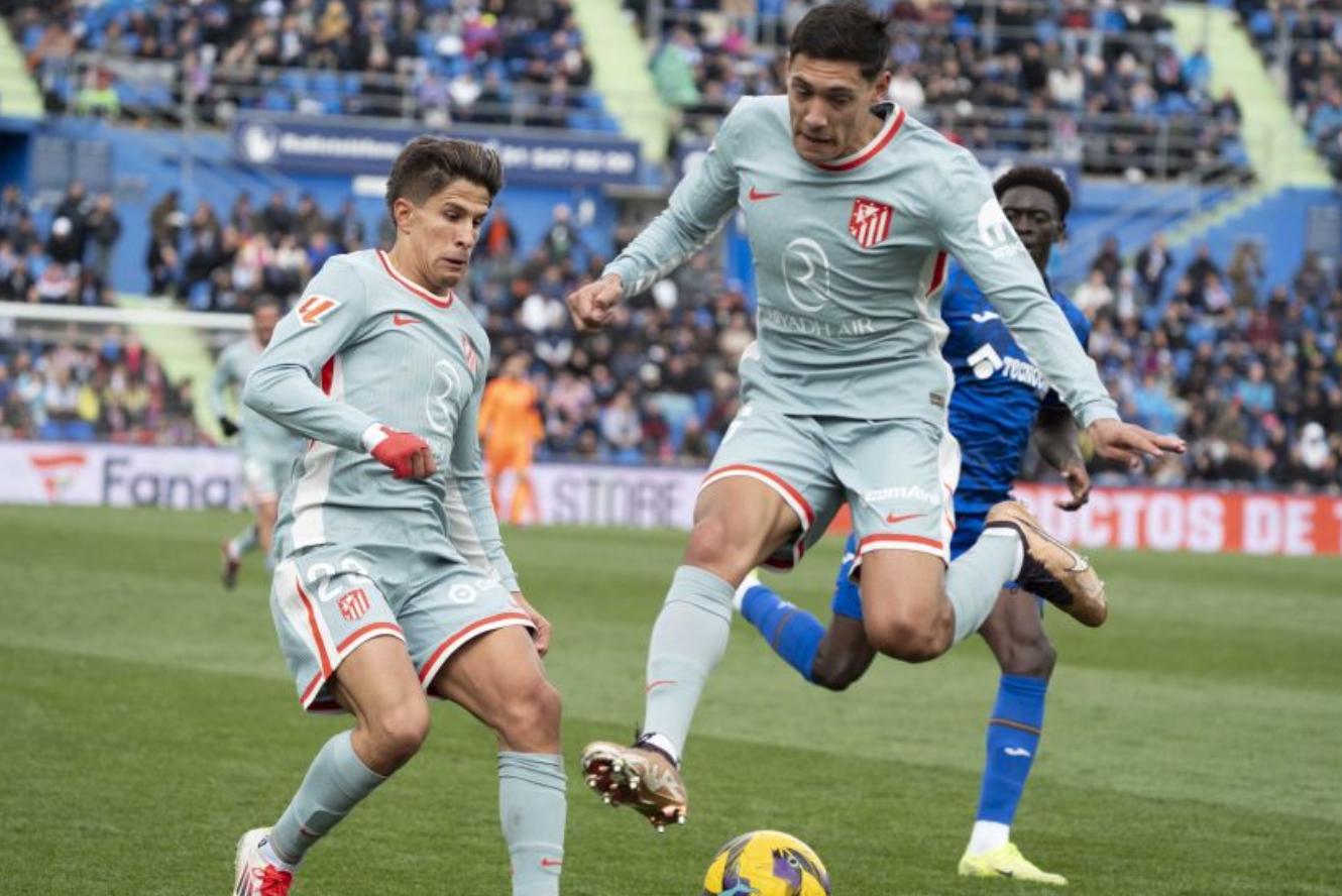 包含赫塔菲客场逆袭成功，实力压制对手取胜的词条