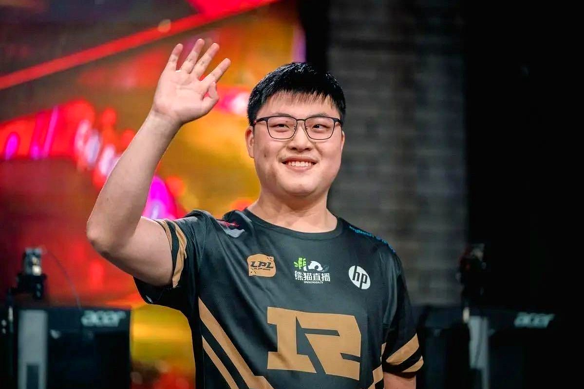  Uzi迎来十二赛季高光表现，热火球迷沸腾！